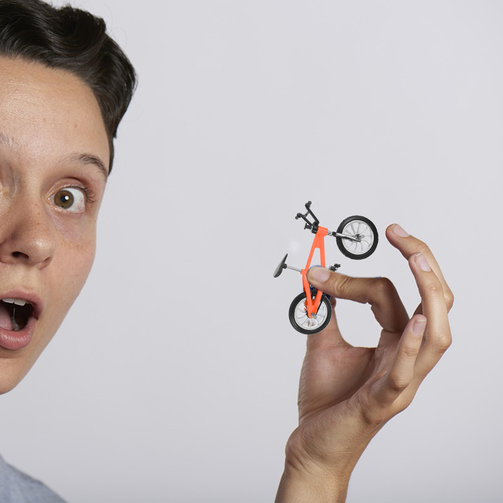 Miniature Finger Mountain Bike - Mountain Biking Game recension och pris
